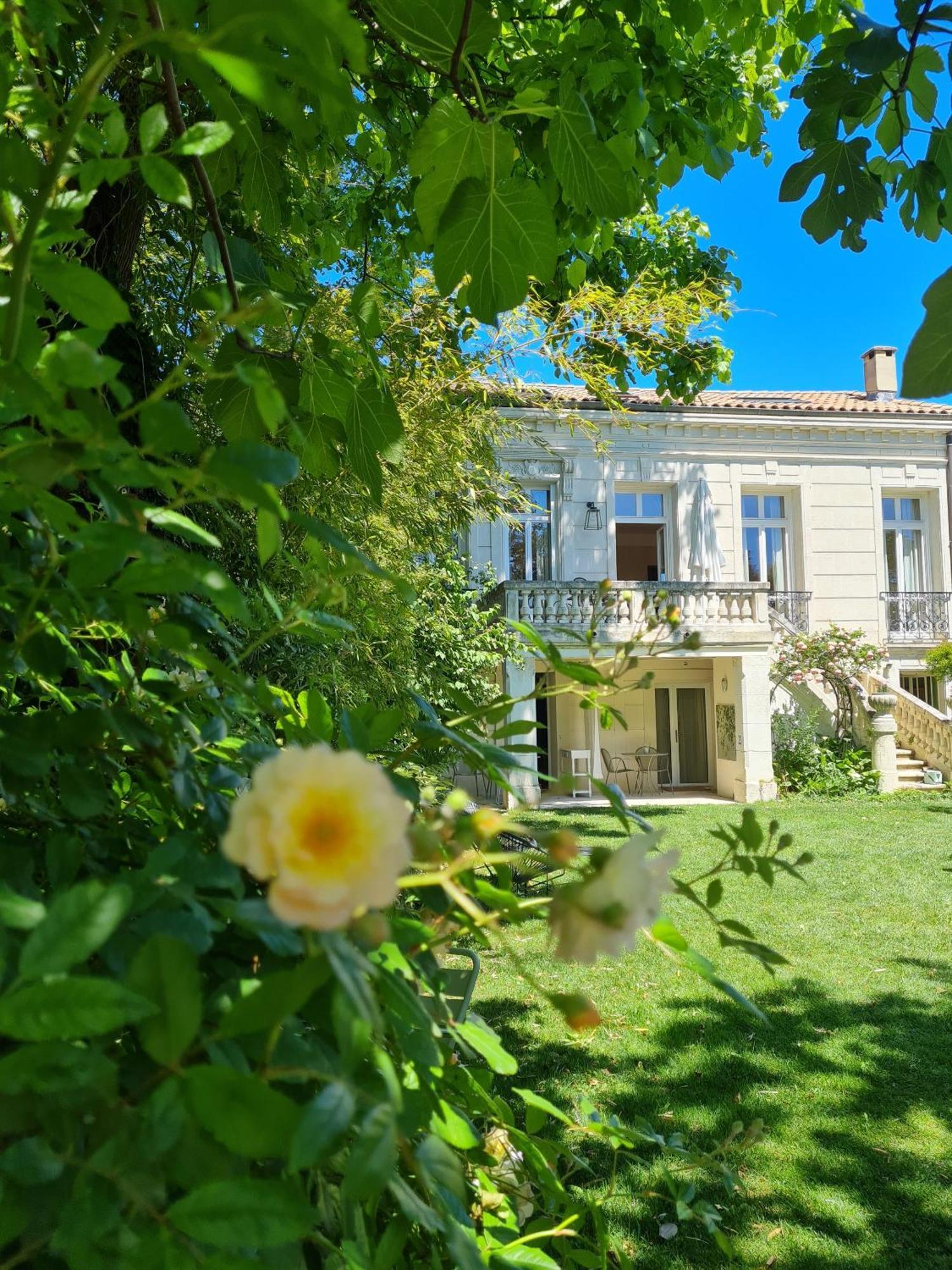 Villa Aigarden Maison D'Hotes Avignon Exterior foto